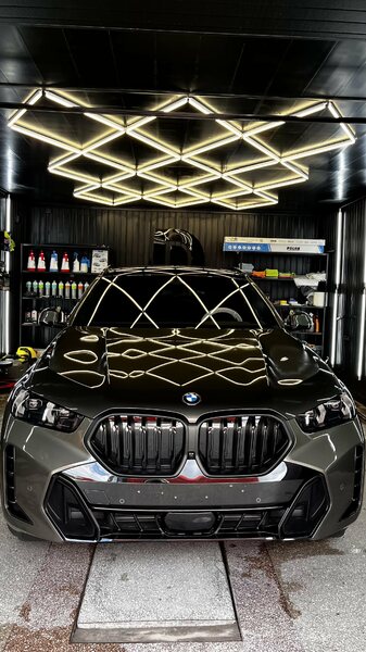 Comprehensive Exterior Detailing - XL SUV (8-10h)